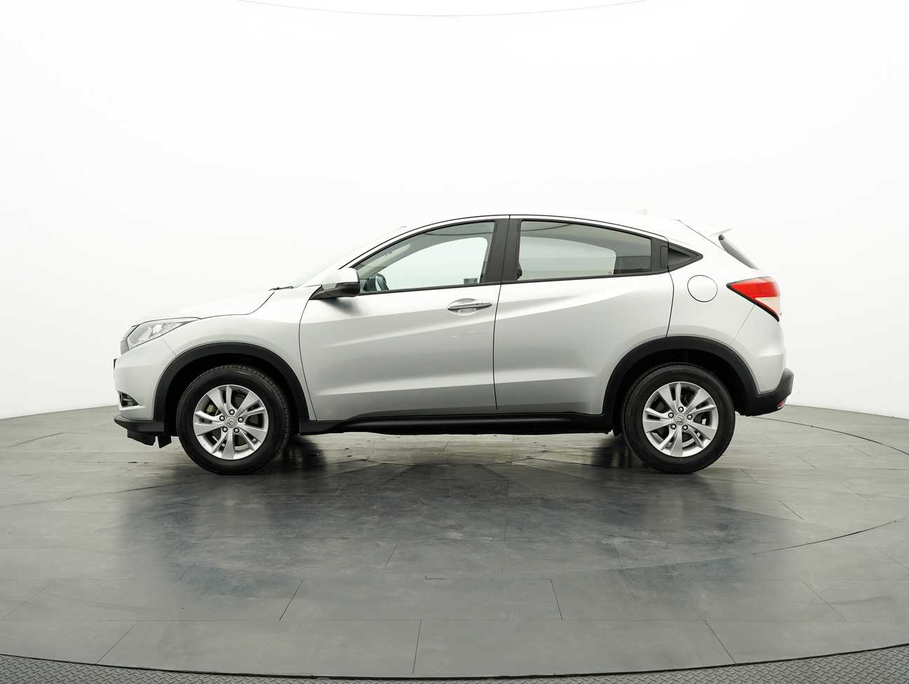 used 2015 Honda HR-V V 1.8