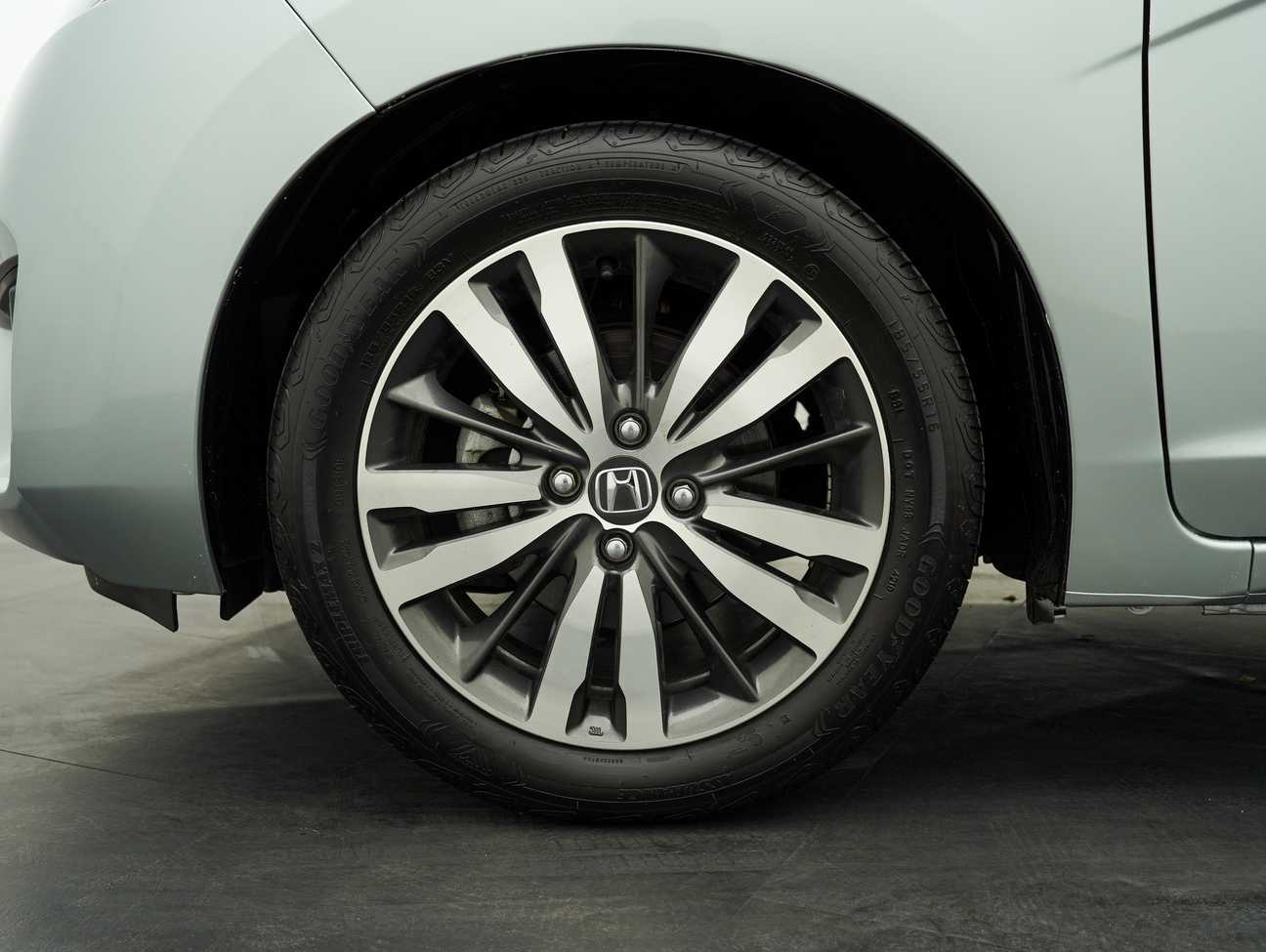 used 2014 Honda Jazz V 1.5