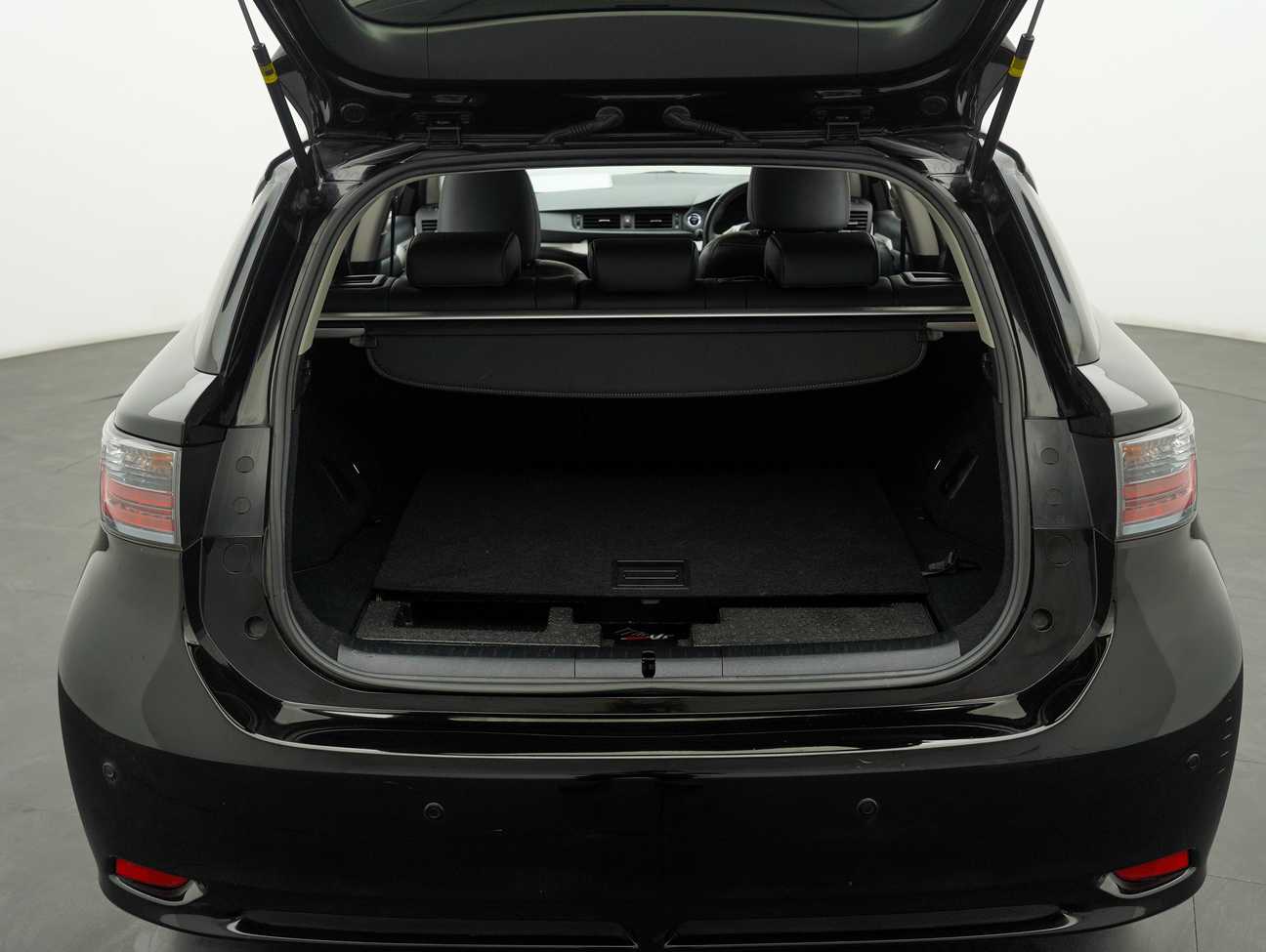 used 2013 Lexus CT 200h  1.8