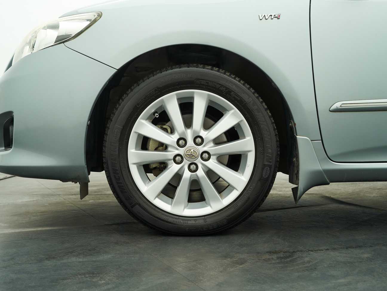 used 2010 Toyota Corolla Altis G 1.8