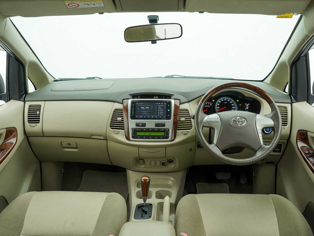 used 2013 Toyota Innova G 2.0