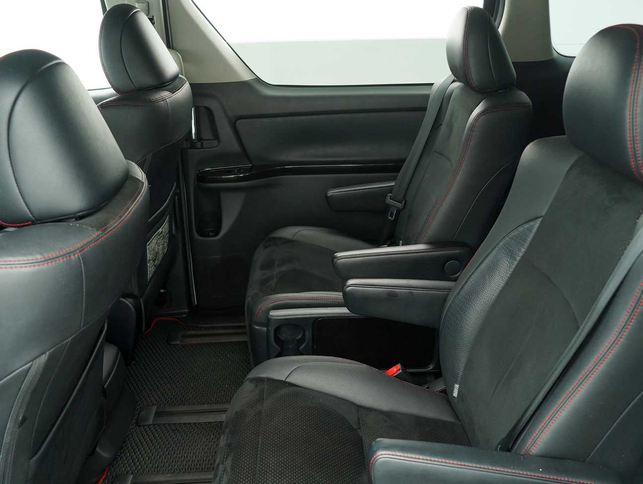 used 2013 Toyota Vellfire Z Golden Eyes 2.4