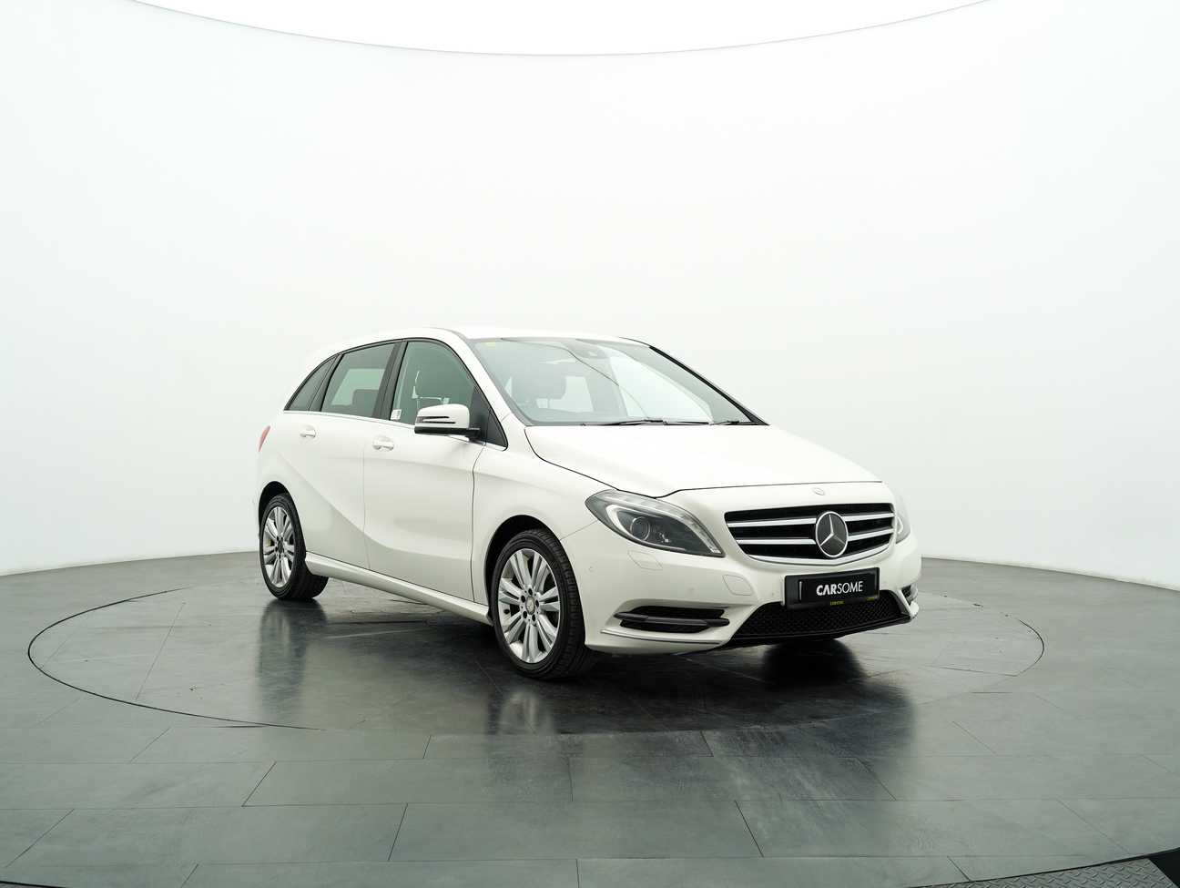 terpakai 2014 Mercedes-Benz B200 Sport Tourer 1.6