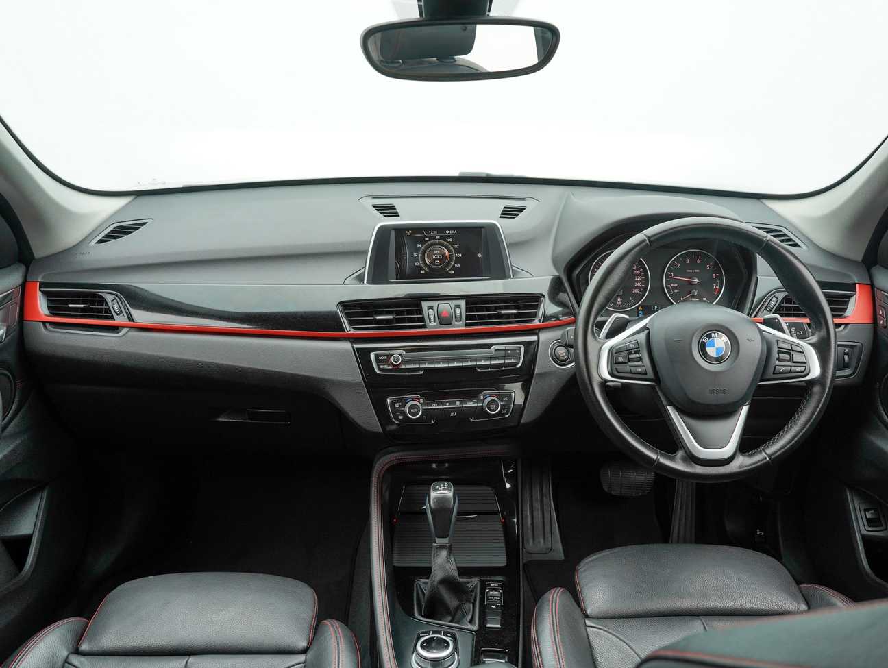 terpakai 2017 BMW X1 sDrive20i Sport Line 2.0