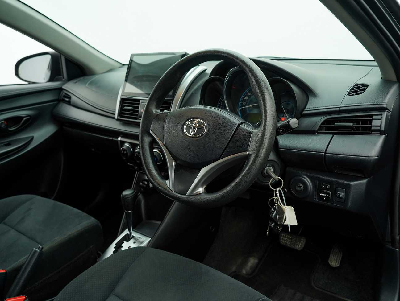 terpakai 2014 Toyota Vios J 1.5