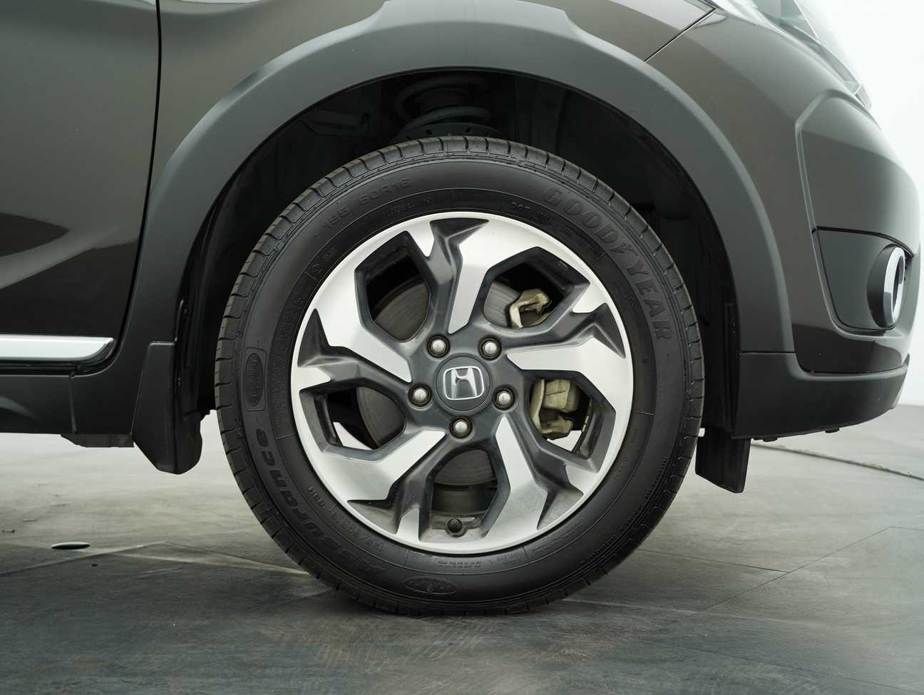 used 2017 Honda BR-V V 1.5