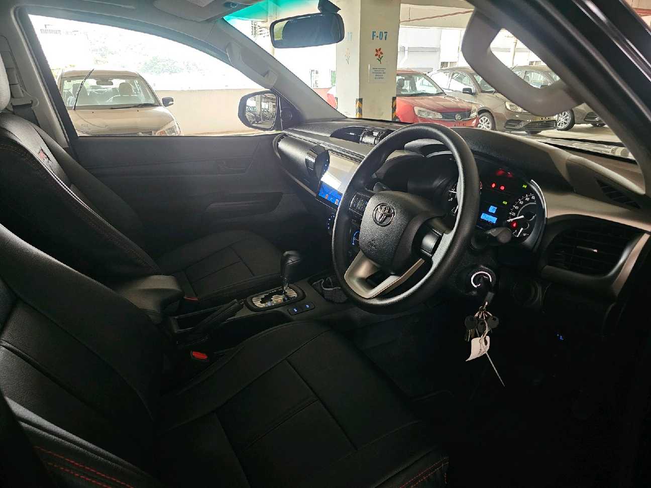 used 2023 Toyota Hilux E Dual Cab 2.4