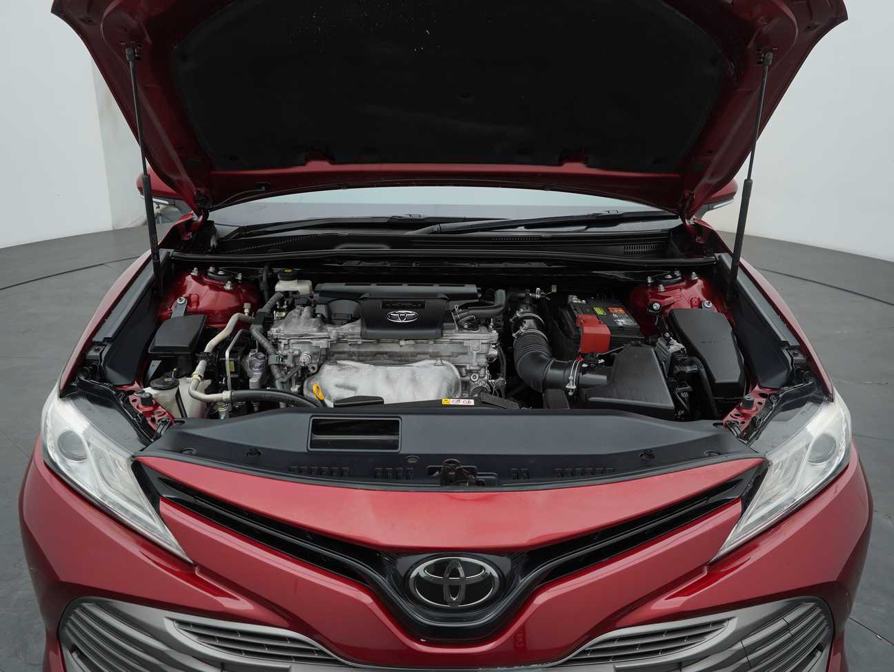 used 2019 Toyota Camry V 2.5