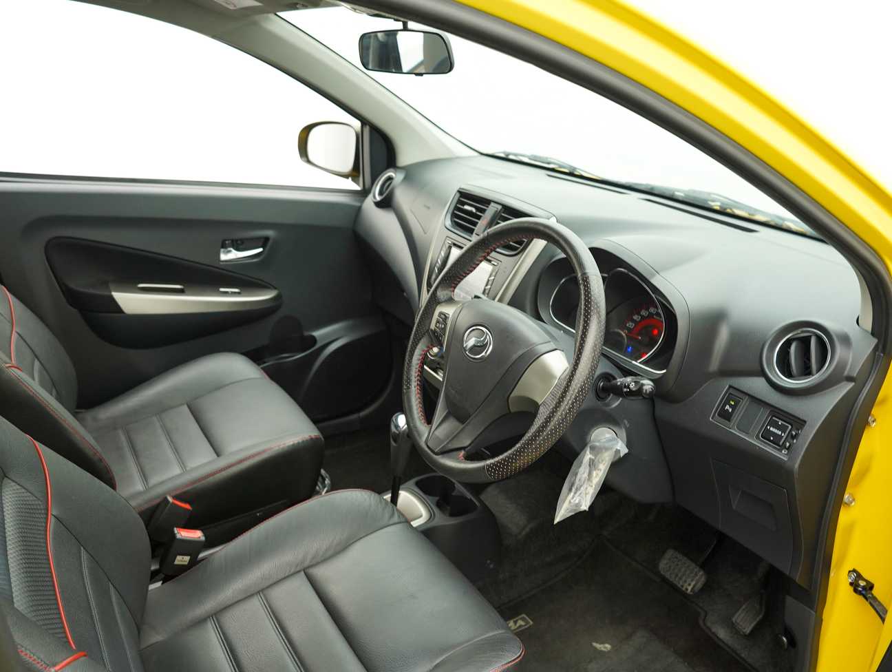 terpakai 2016 Perodua AXIA Advance 1.0