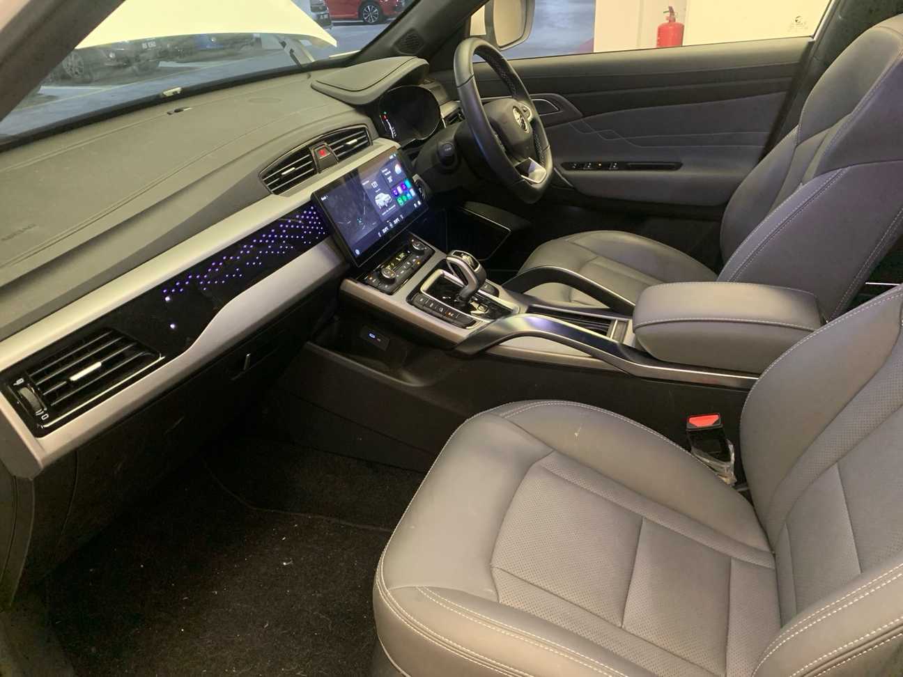 used 2025 Proton X70 Premium 1.5