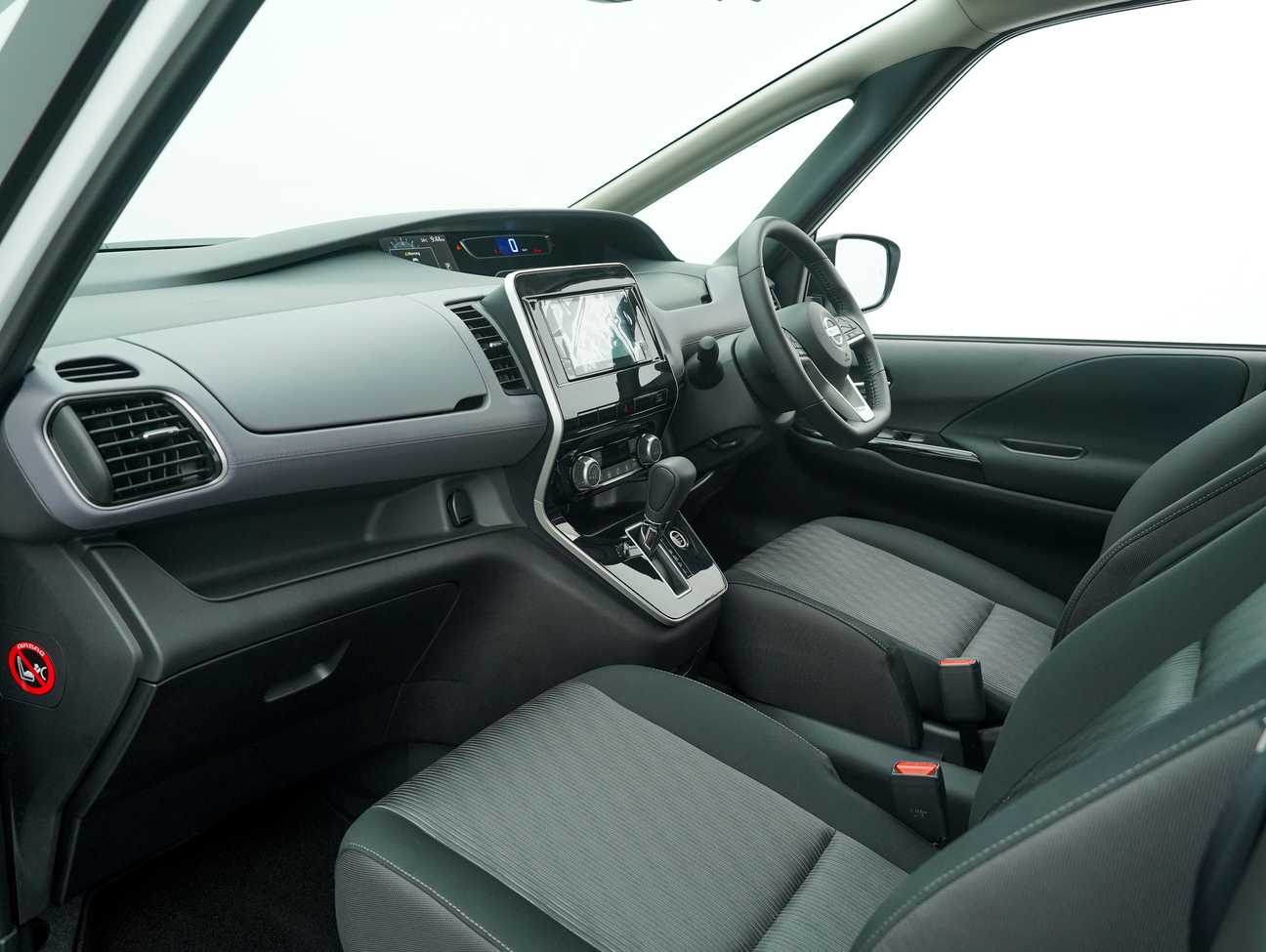 used 2024 Nissan Serena S-Hybrid High-Way Star 2.0