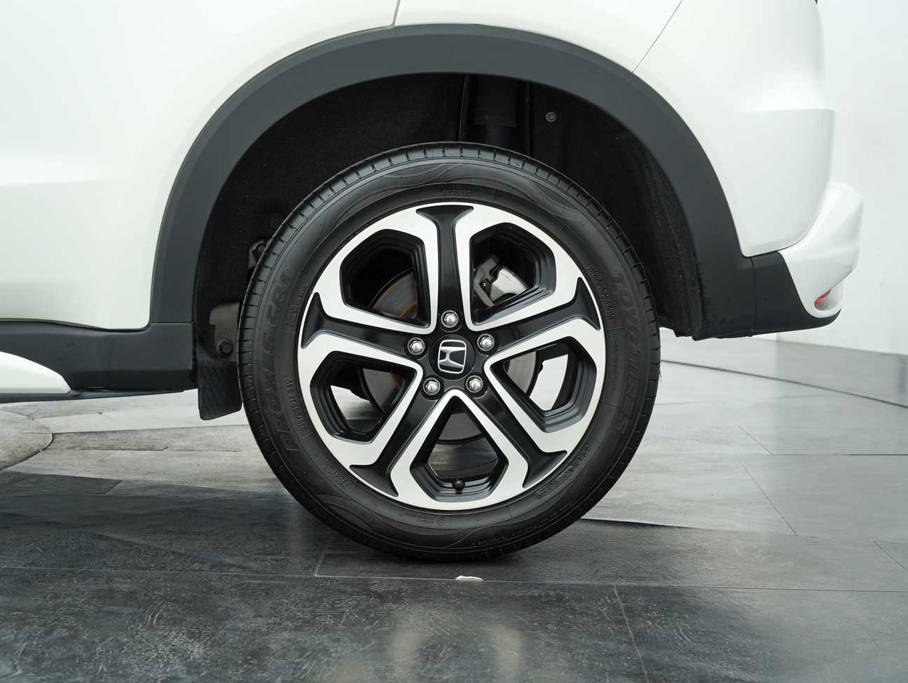 terpakai 2017 Honda HR-V i-VTEC V 1.8