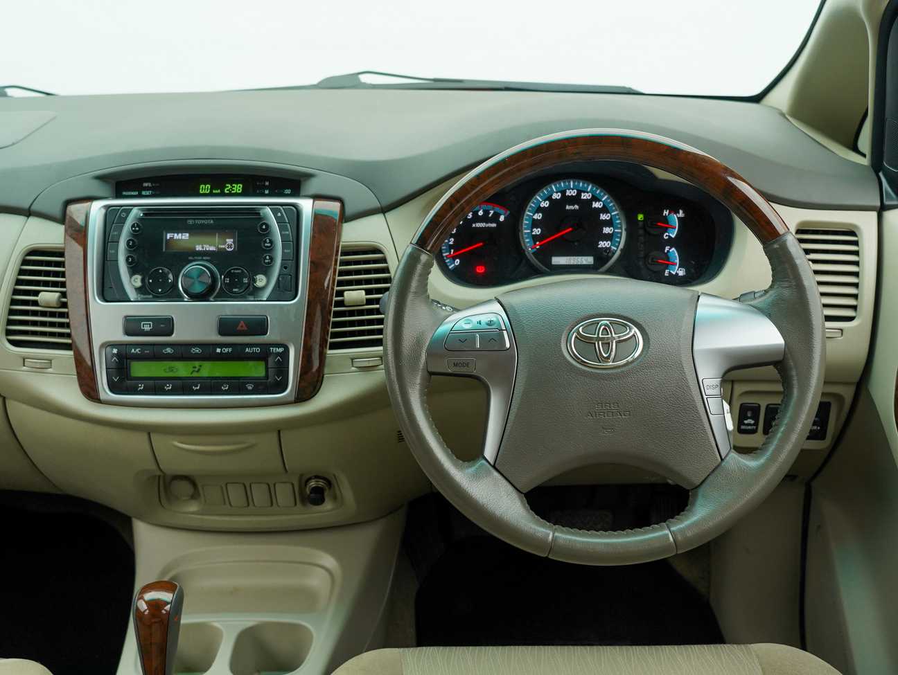 used 2014 Toyota Innova G 2.0