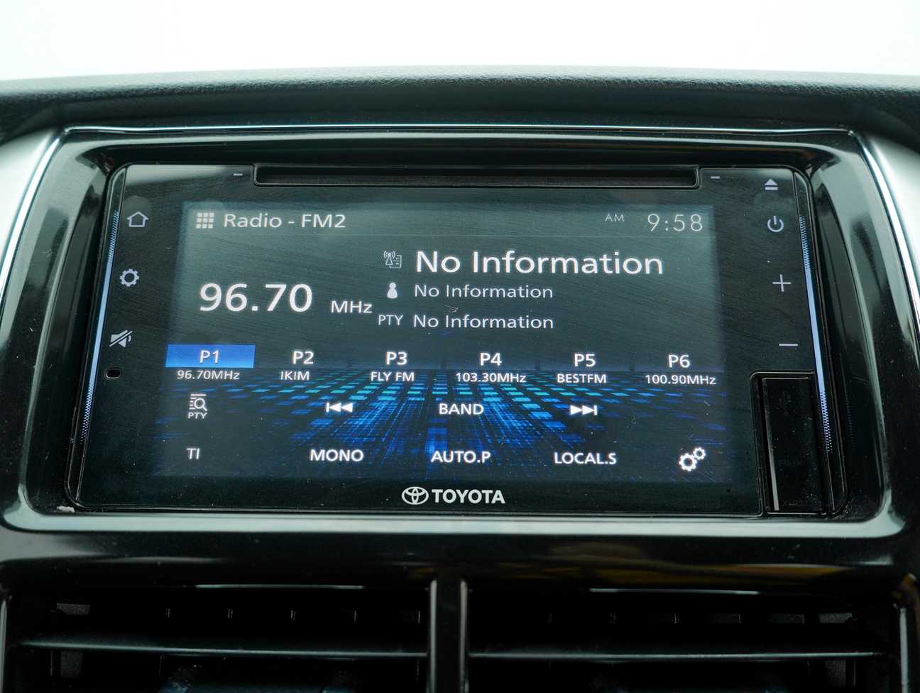 used 2019 Toyota YARIS E 1.5