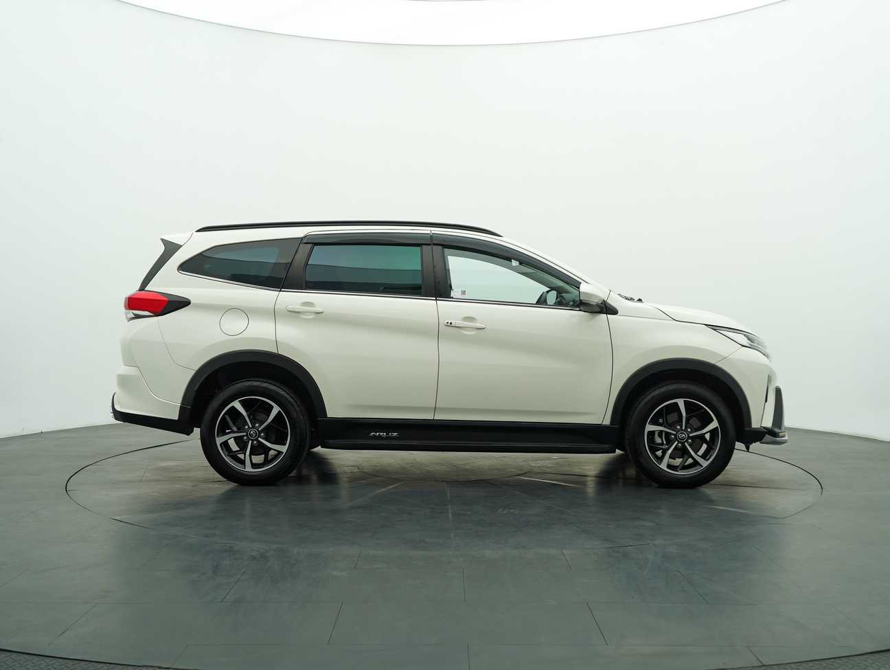 terpakai 2022 Perodua Aruz AV 1.5