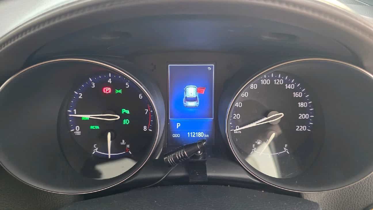 used 2019 Toyota C-HR  1.8
