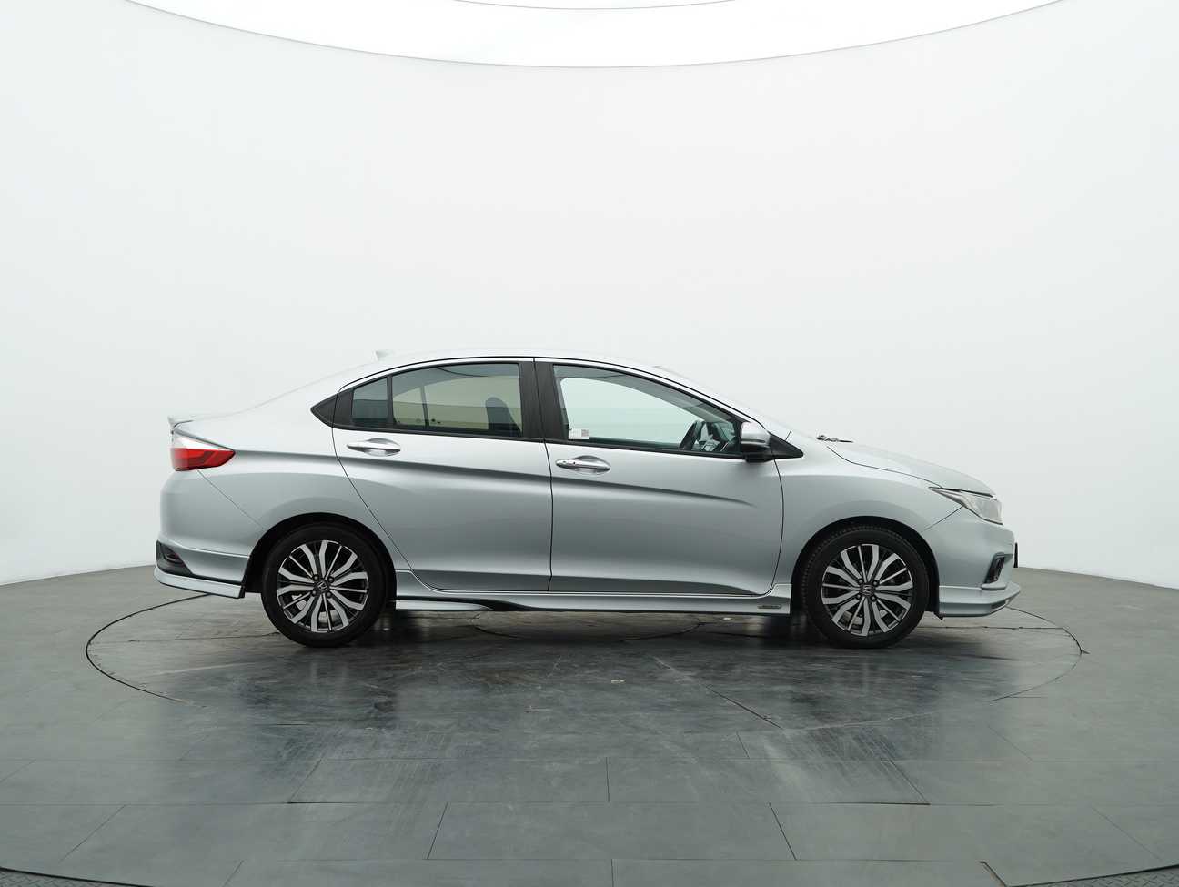 used 2018 Honda City V 1.5