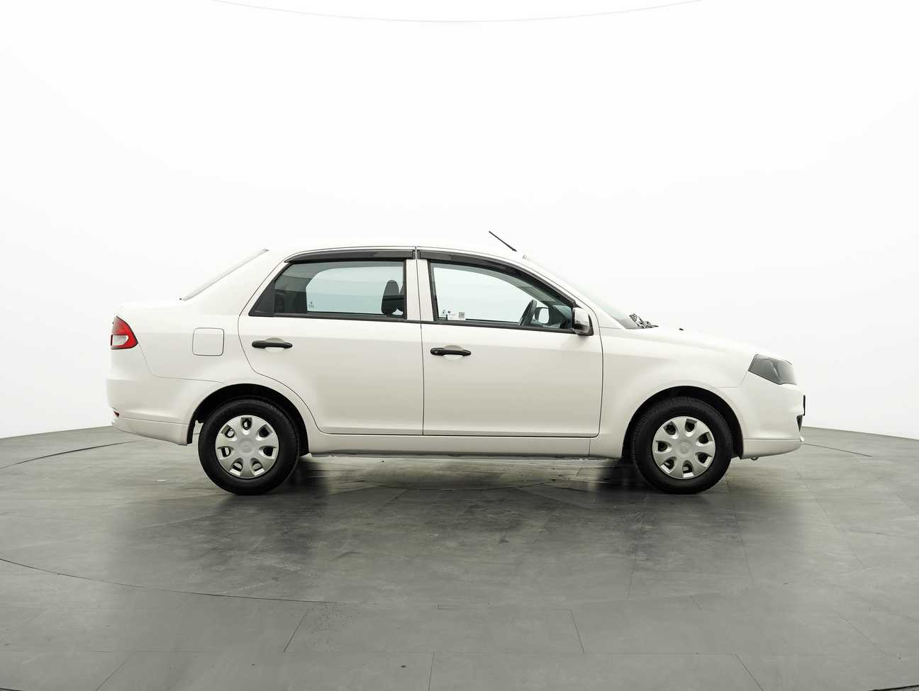 used 2015 Proton Saga SV 1.3