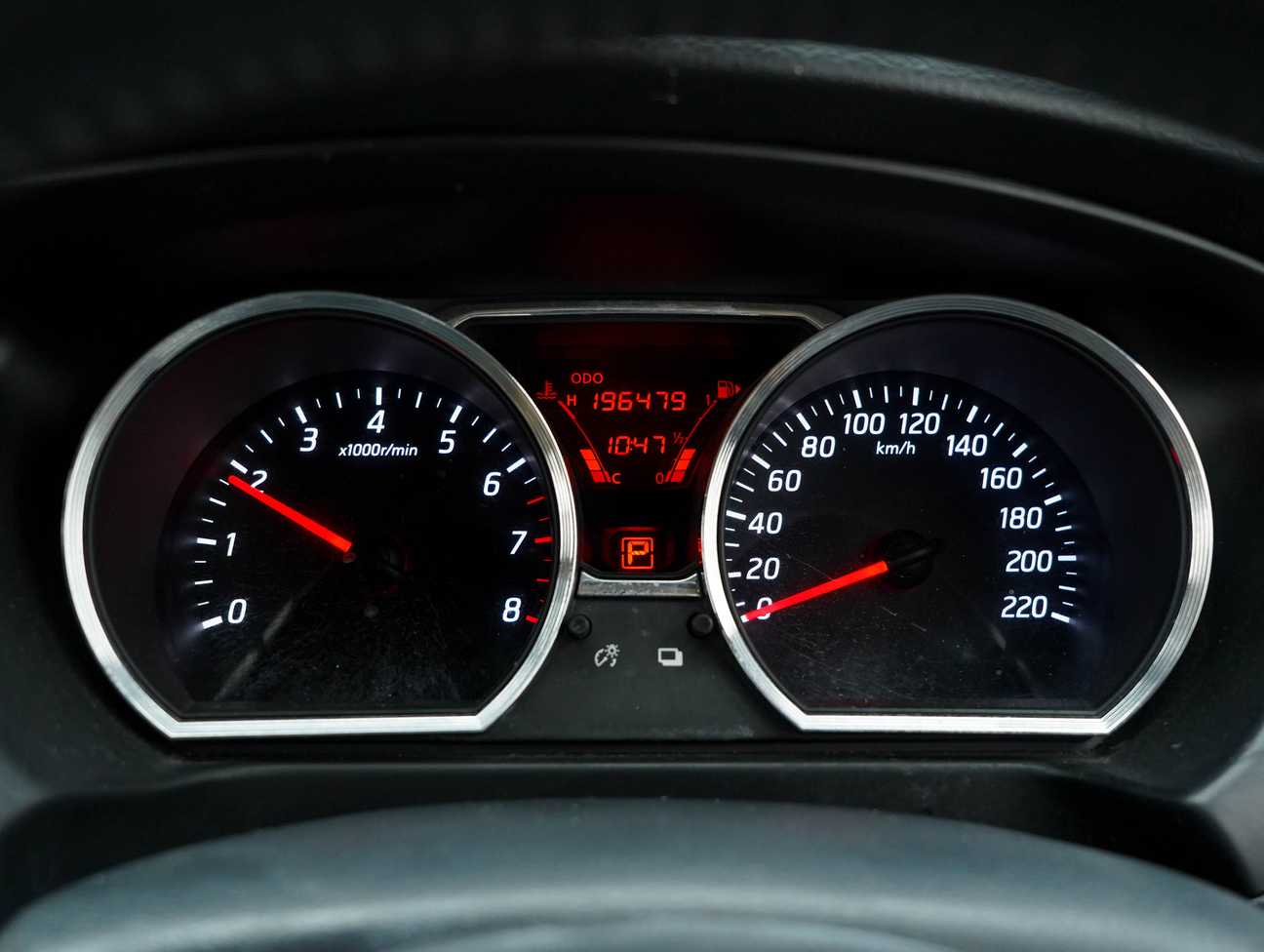 terpakai 2015 Nissan Grand Livina Comfort 1.8