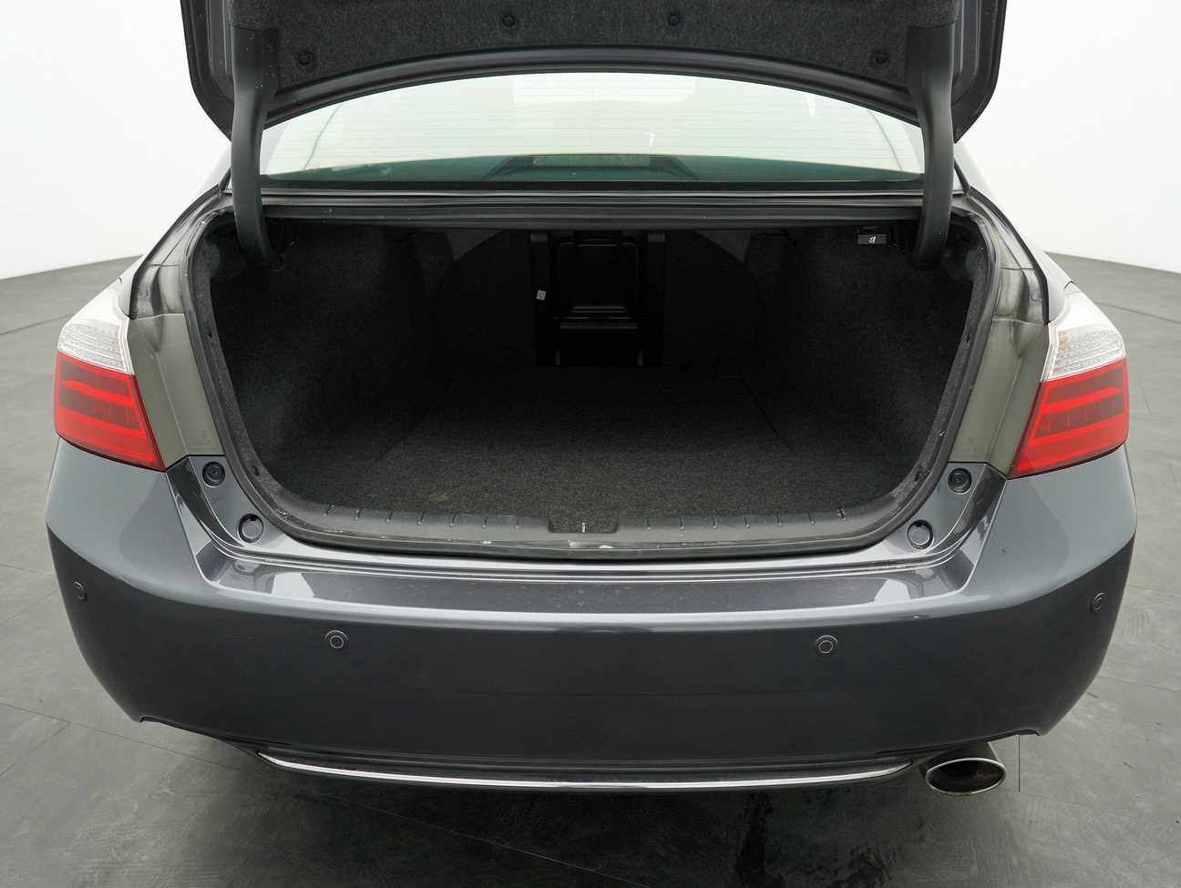 terpakai 2016 Honda Accord i-VTEC VTi-L 2.0