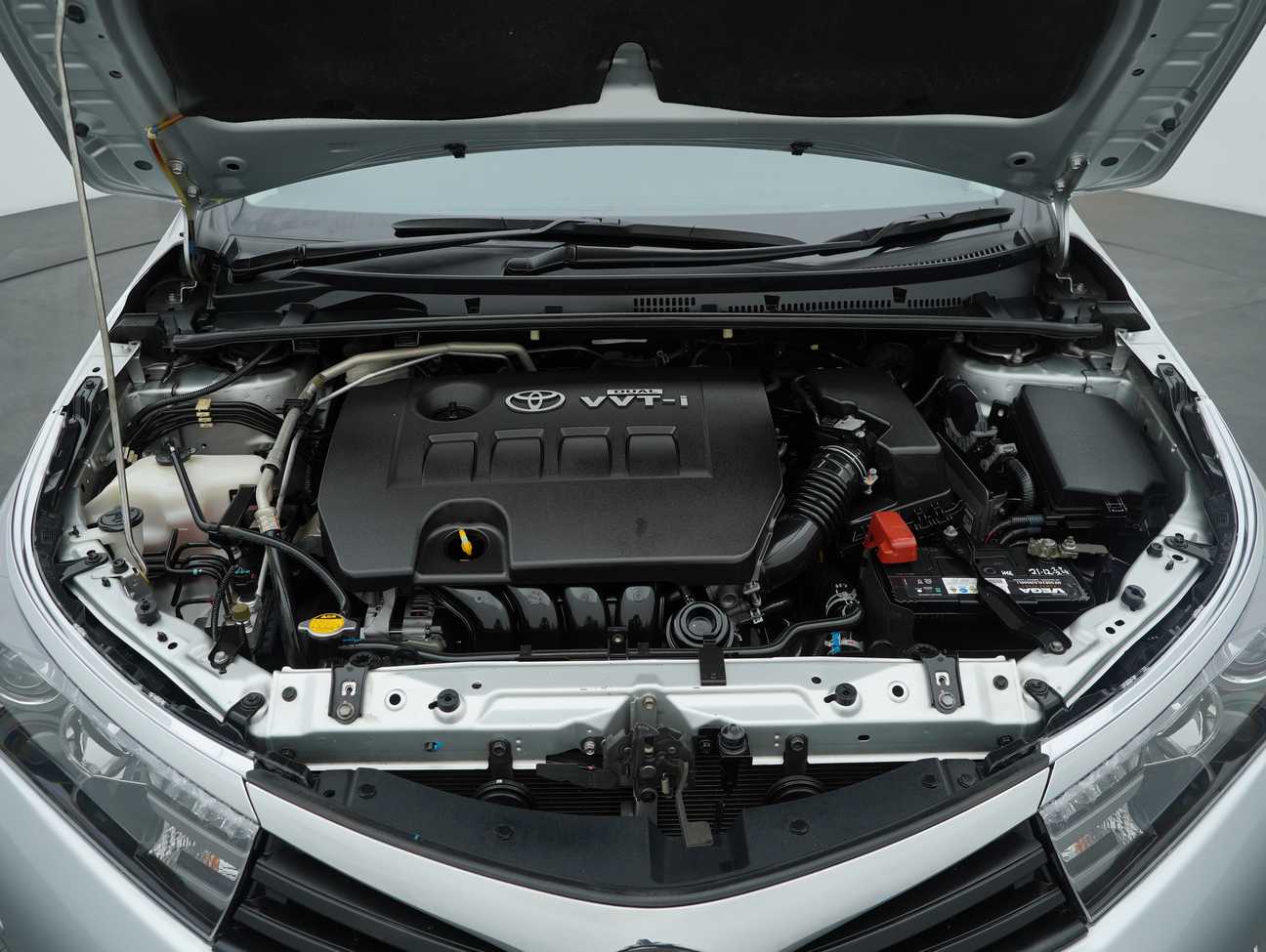 used 2014 Toyota Corolla Altis V 2.0