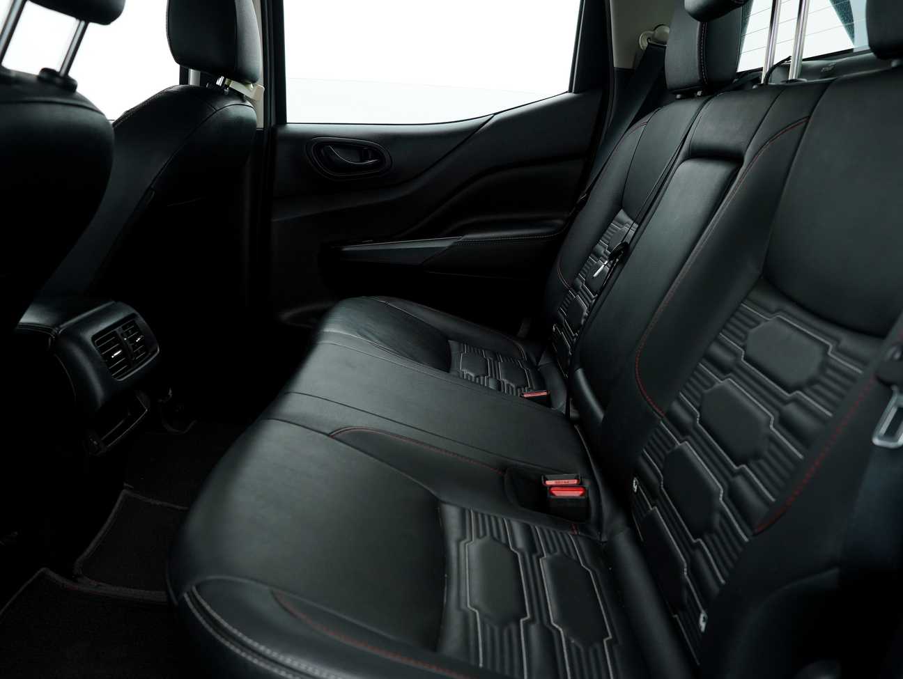 terpakai 2021 Nissan Navara PRO-4X Dual Cab 2.5