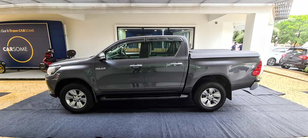 used 2016 Toyota HILUX DOUBLE CAB G 4X4 2.4