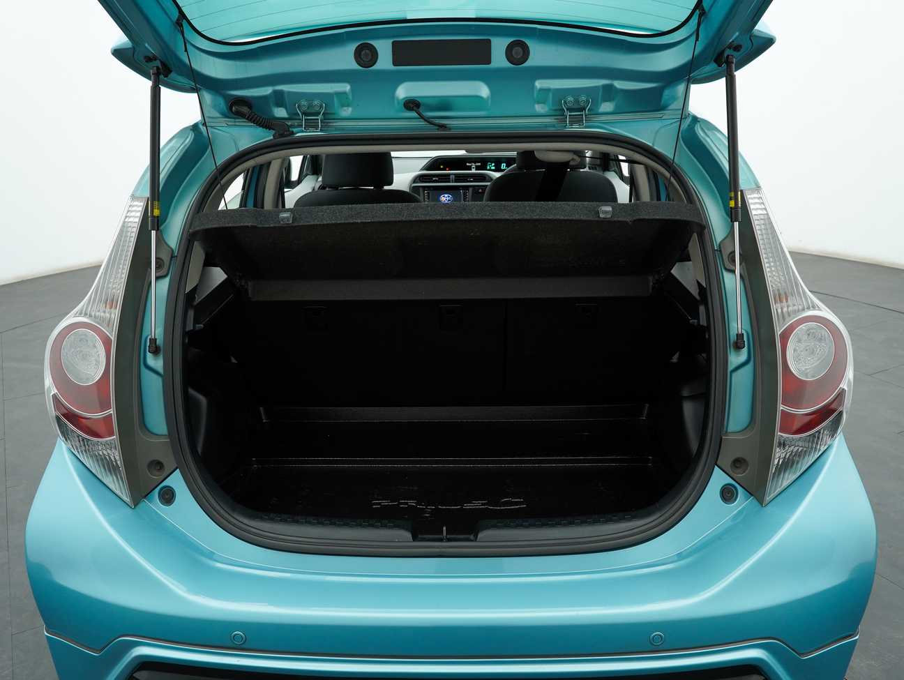 used 2013 Toyota Prius C Hybrid 1.5