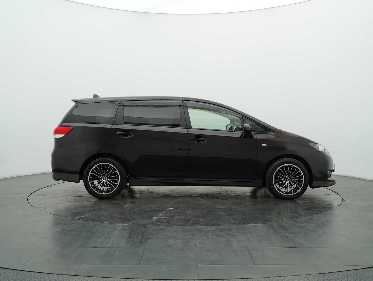 used 2011 Toyota Wish X 1.8