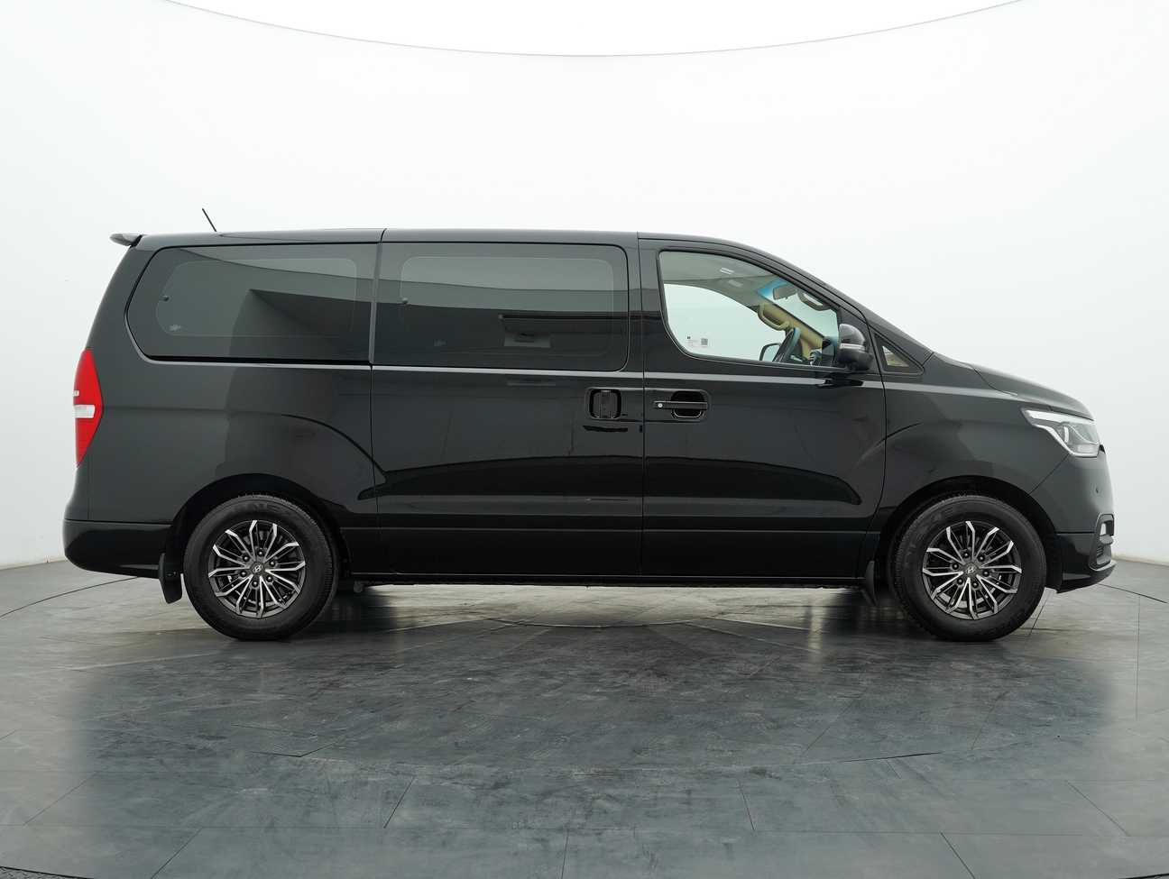 used 2020 Hyundai Grand Starex Executive 2.5