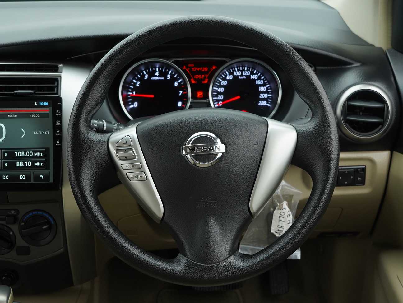 terpakai 2016 Nissan Grand Livina Comfort 1.6