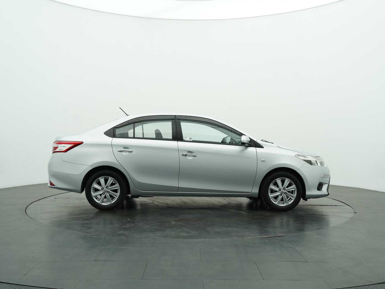 terpakai 2016 Toyota Vios J 1.5