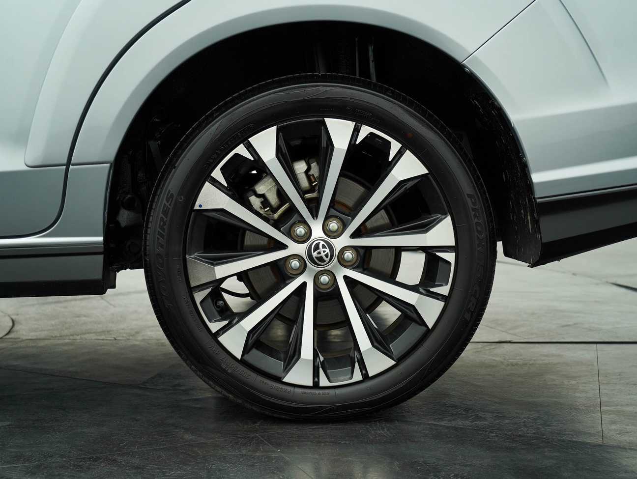 terpakai 2022 Toyota Veloz  1.5