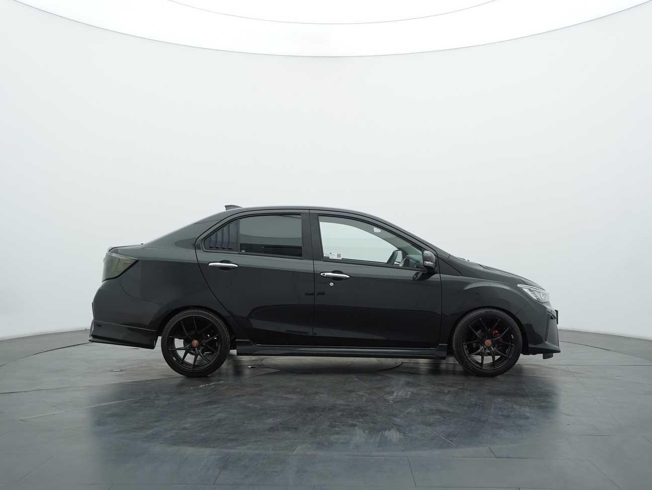 terpakai 2021 Perodua Bezza Advance 1.3