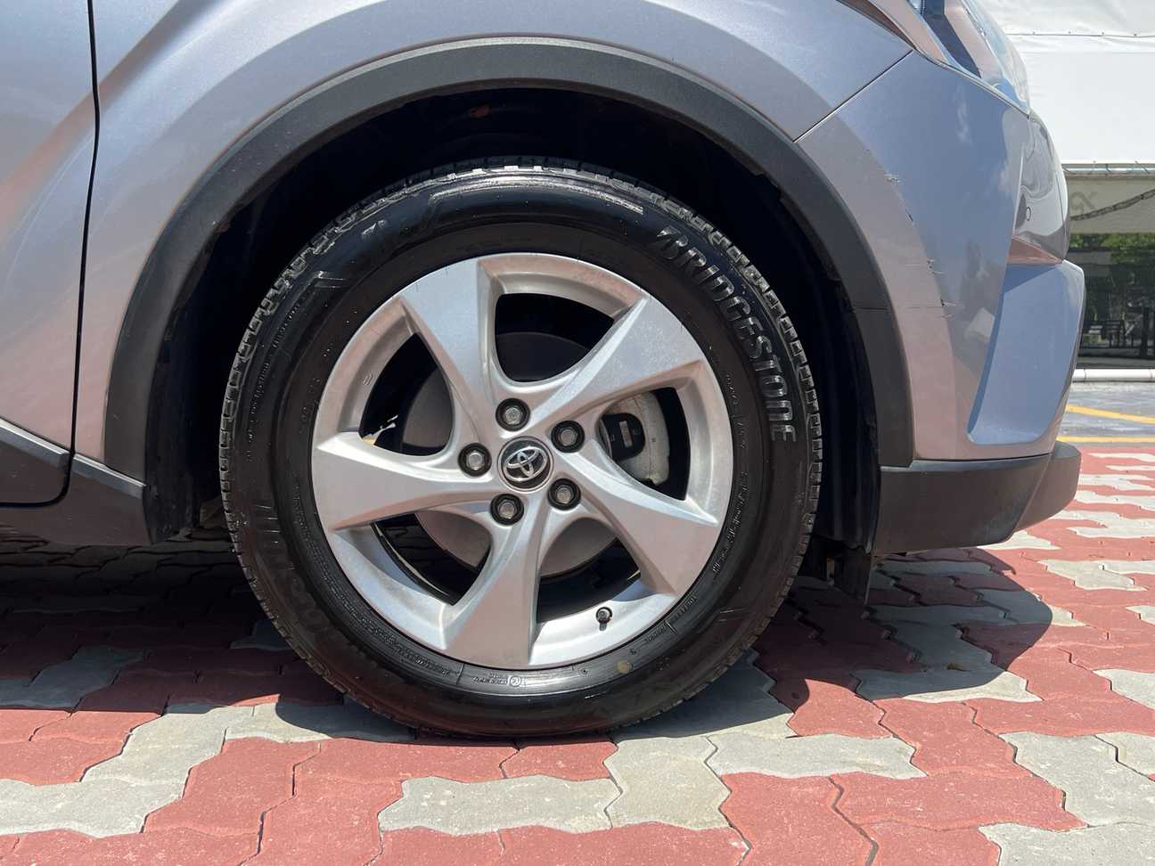 terpakai 2018 Toyota C-HR  1.8