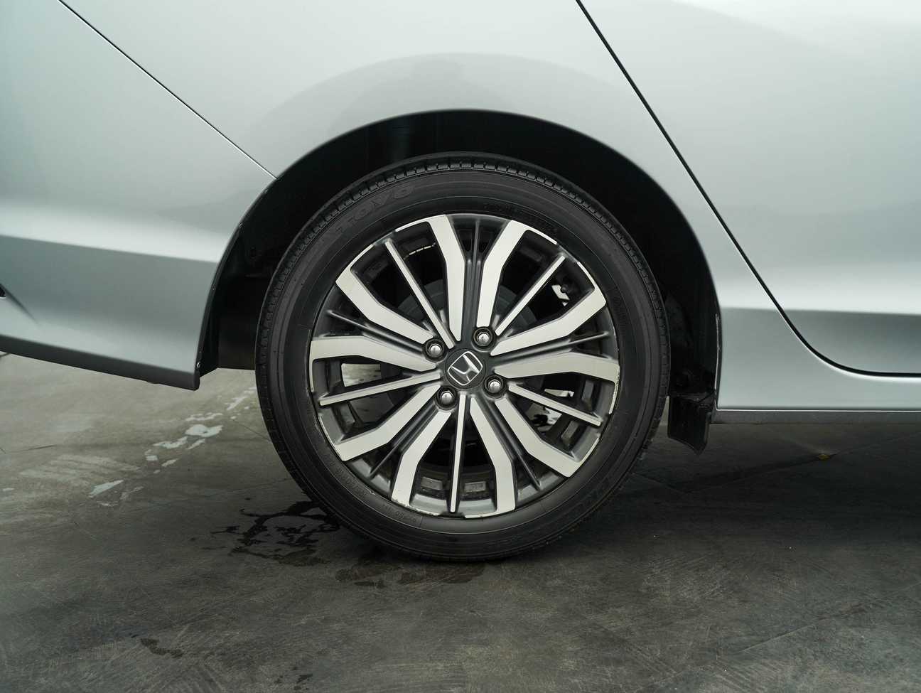 used 2018 Honda CITY HYBRID 1.5