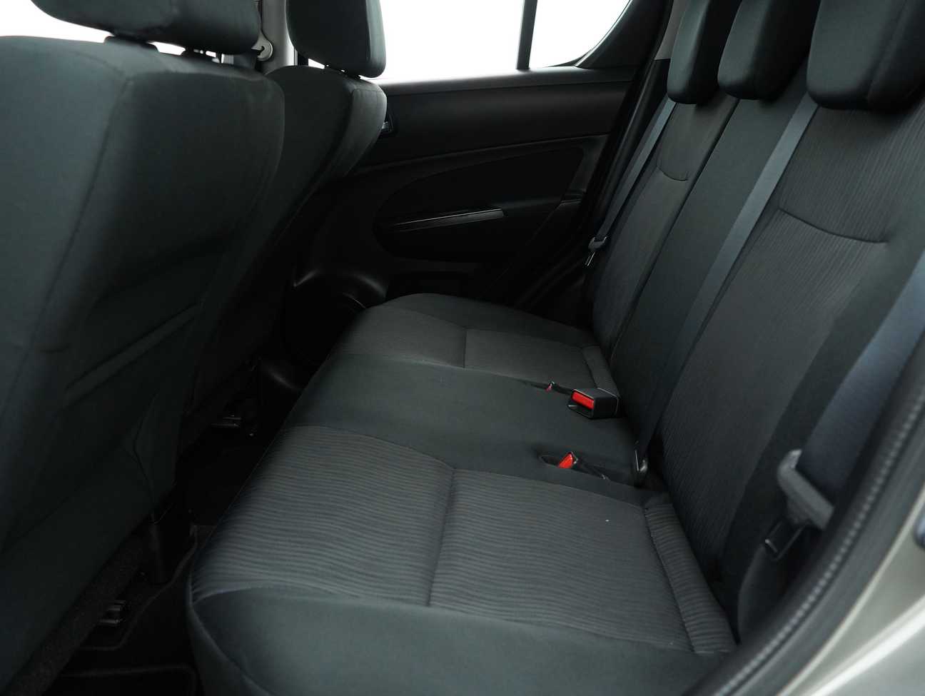 used 2015 Suzuki Swift GLX 1.4