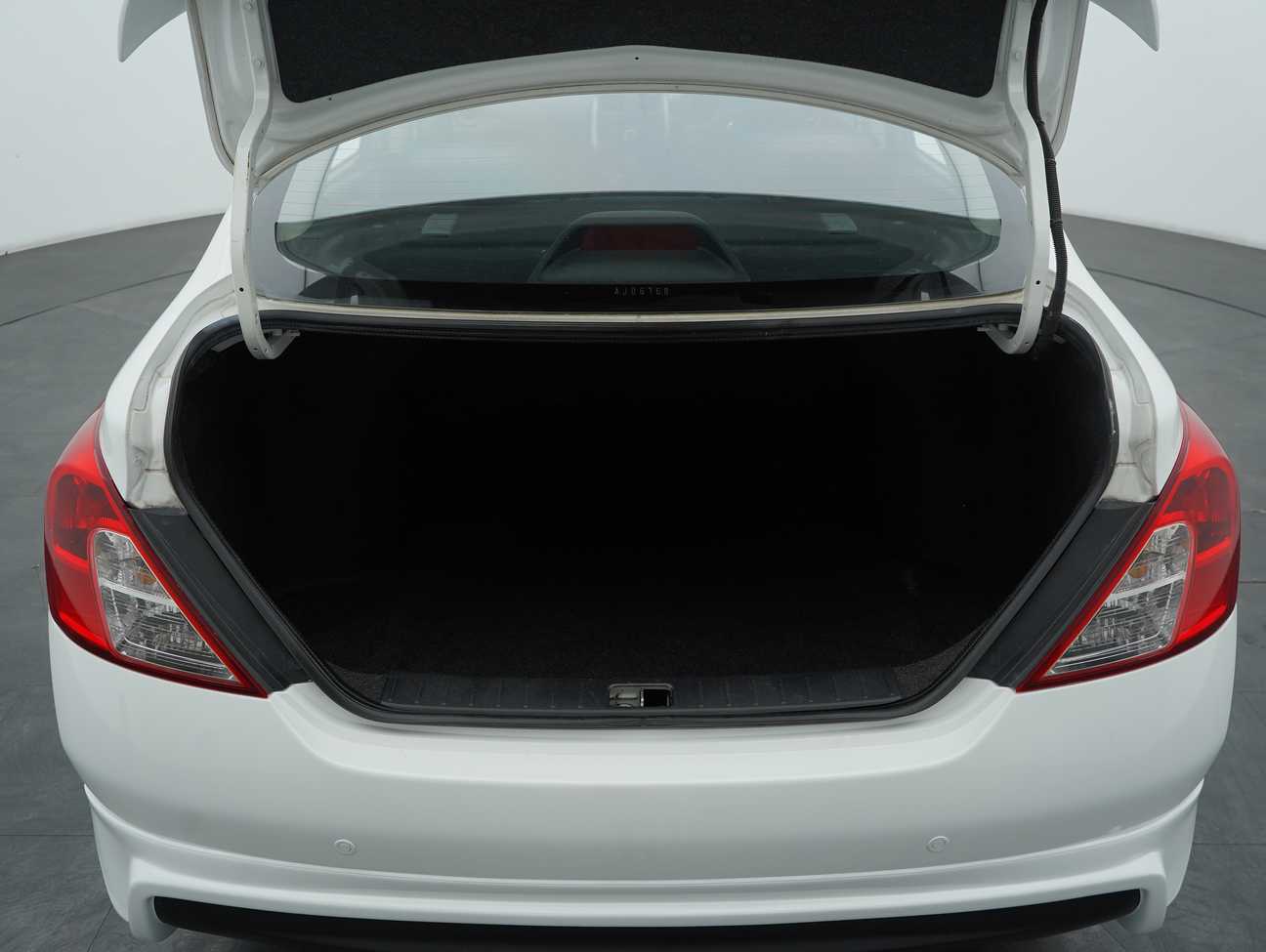 terpakai 2012 Nissan Almera E 1.5