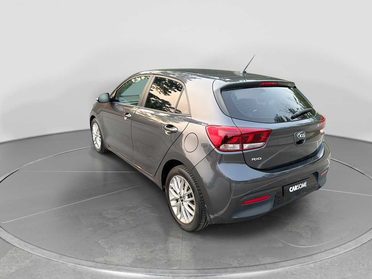 terpakai 2018 Kia Rio EX 1.4