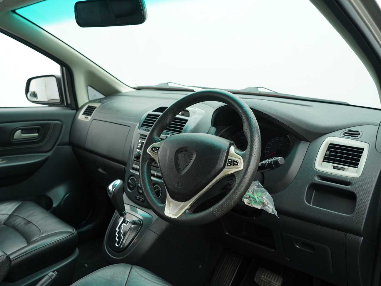 terpakai 2015 Proton Exora Premium 1.6