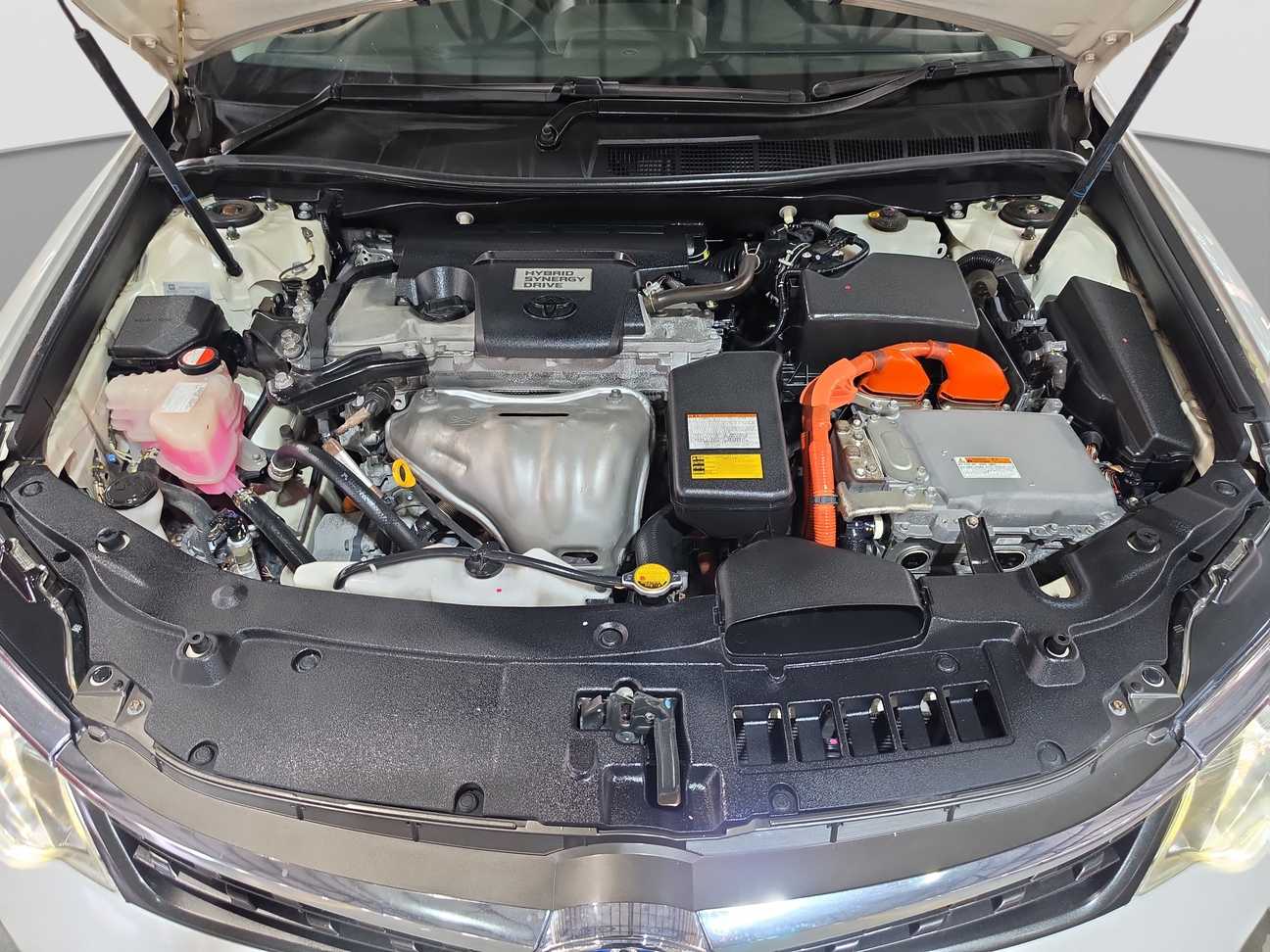 used 2016 Toyota Camry Hybrid 2.5