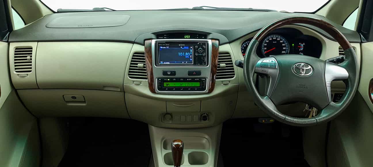 used 2014 Toyota INNOVA G 2.0