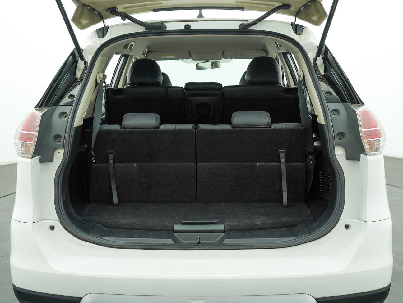 terpakai 2019 Nissan X-Trail  2.0