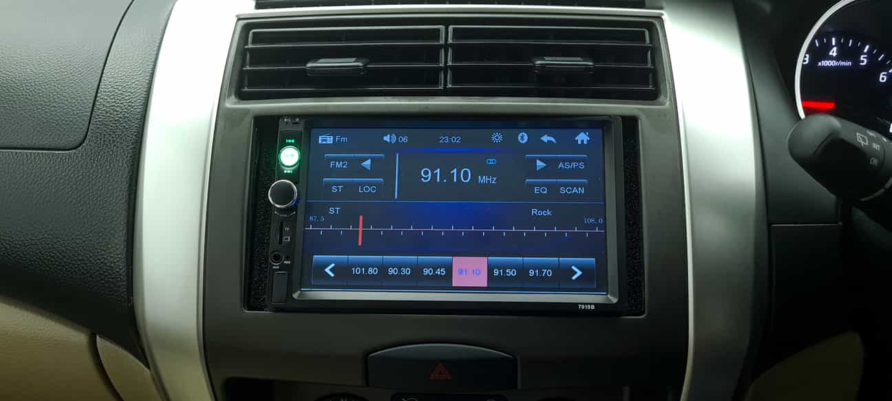 used 2017 Nissan GRAND LIVINA CLASSIC/COMFORT 1.6