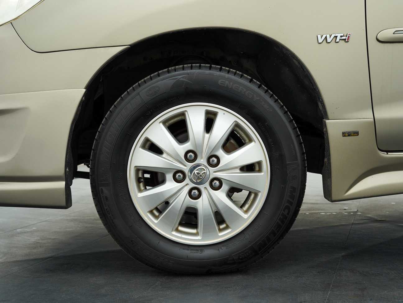 used 2011 Toyota Innova G 2.0