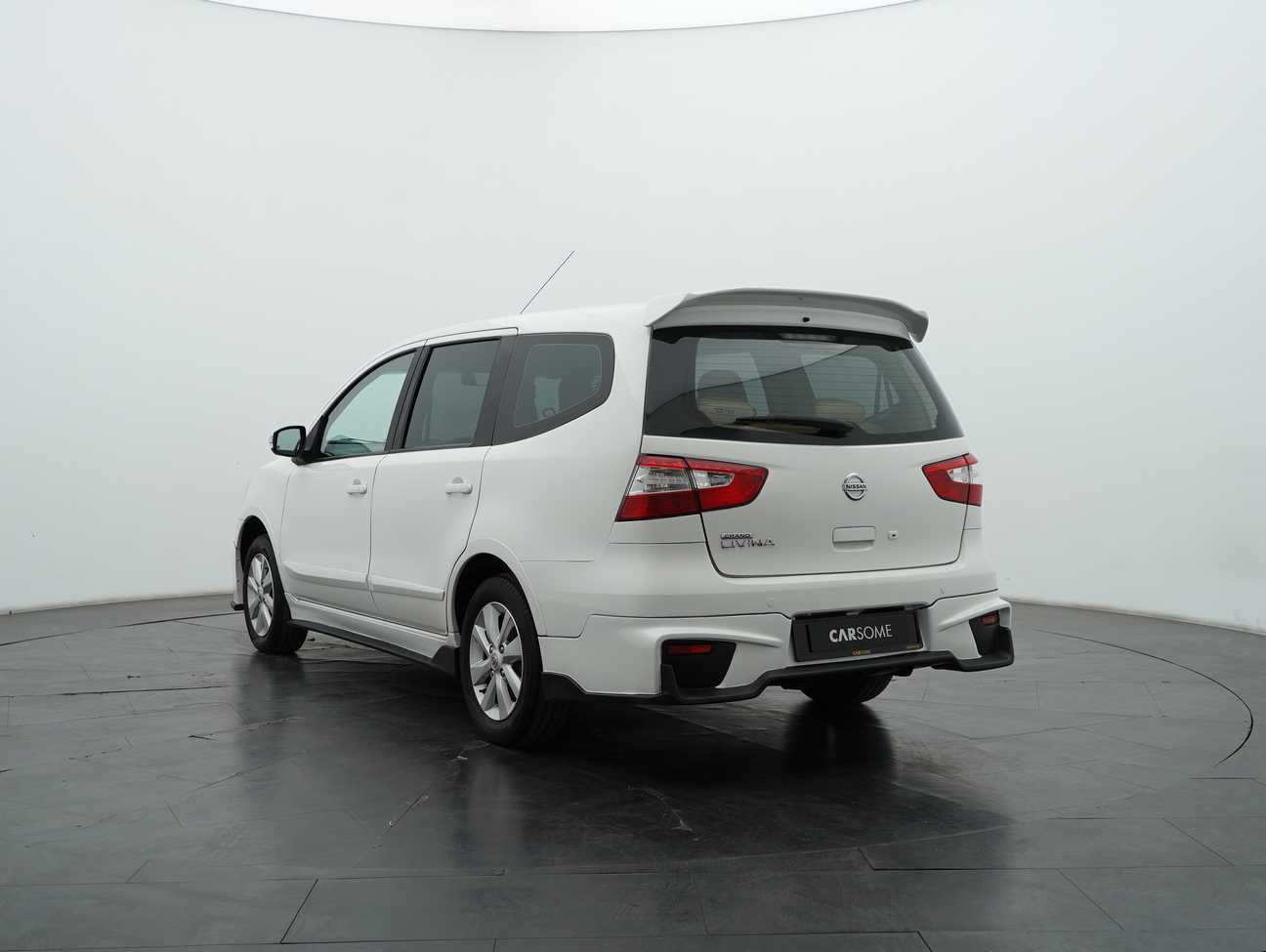 used 2017 Nissan Grand Livina Comfort Impul Premium Package 1.8