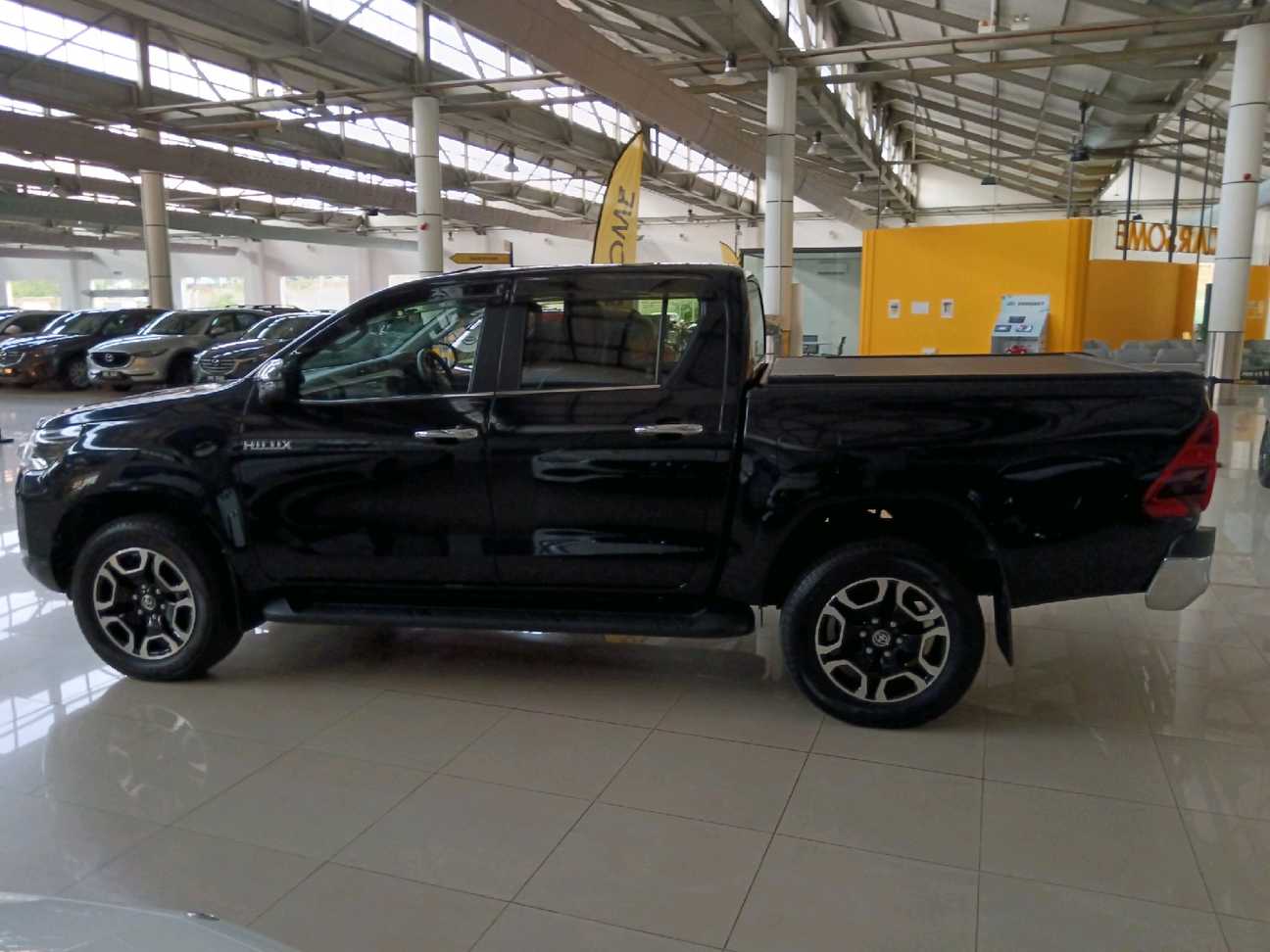 used 2023 Toyota Hilux V Dual Cab 2.4