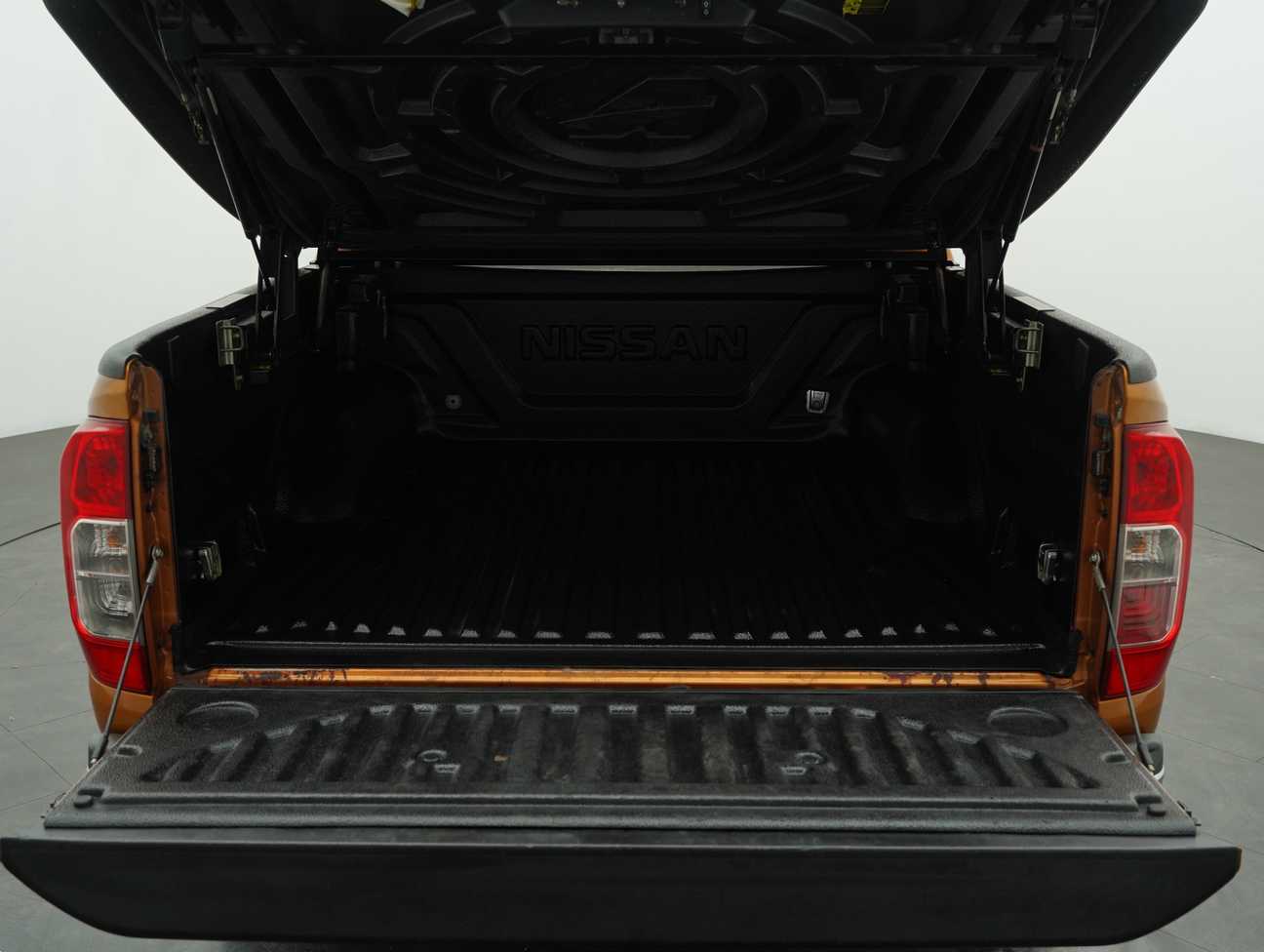 used 2019 Nissan Navara NP300 VL Dual Cab 2.5