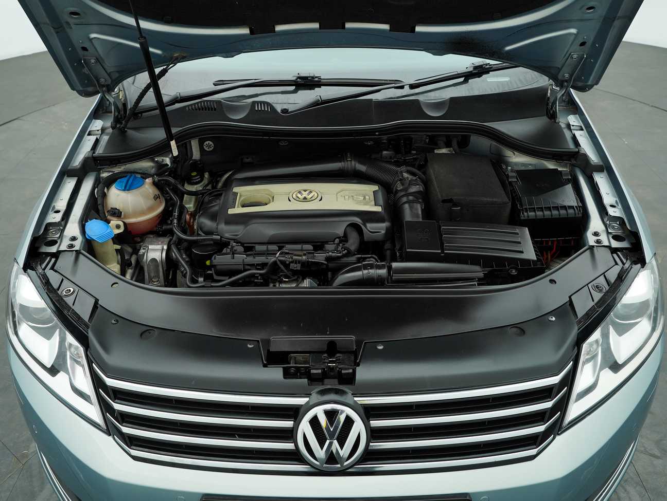 terpakai 2012 Volkswagen Passat TSI 1.8