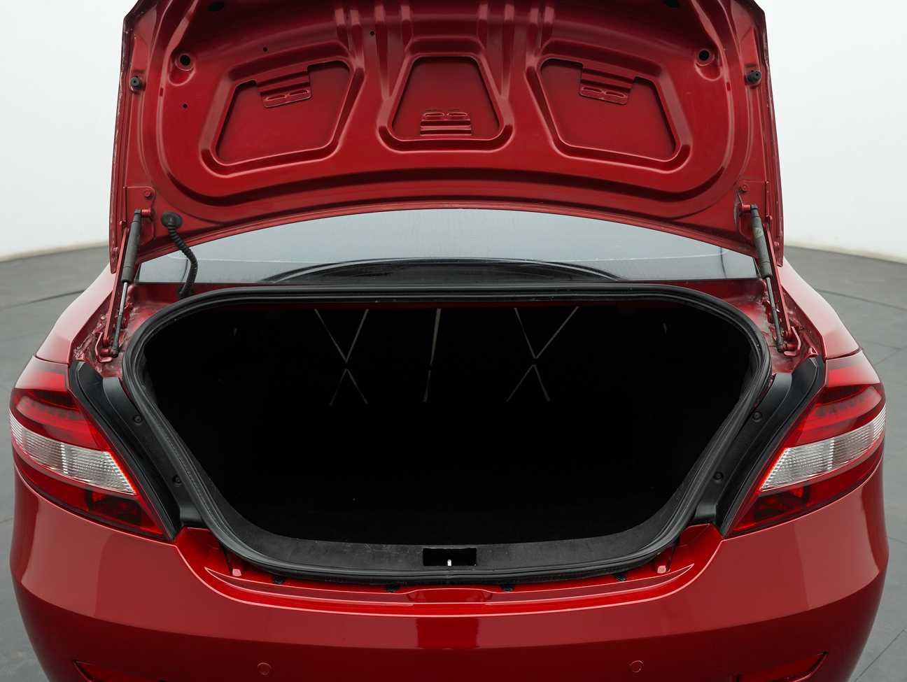 used 2014 Proton Persona SV 1.6